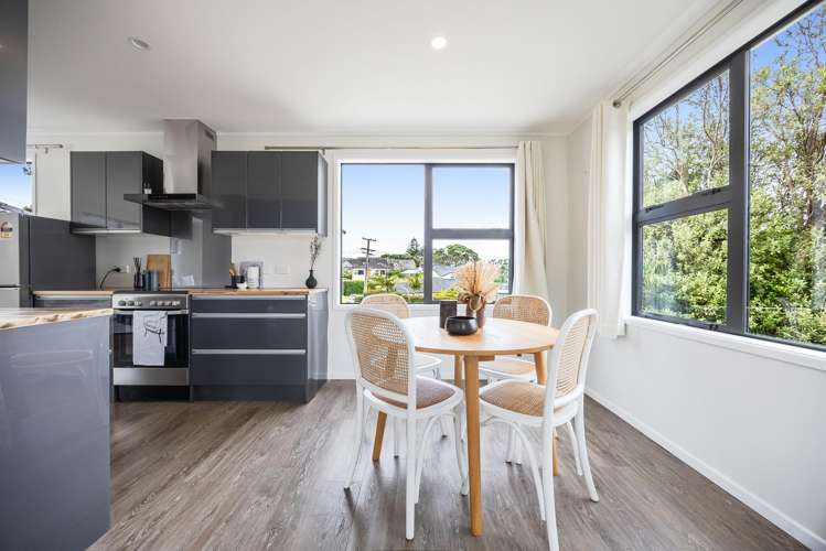 35 Rock Isle Road Torbay_44