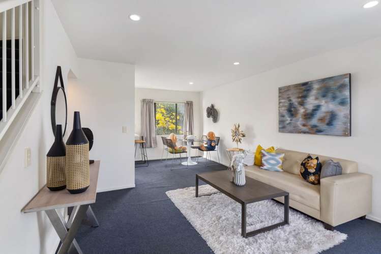 11/12 Ambrico Place New Lynn_13