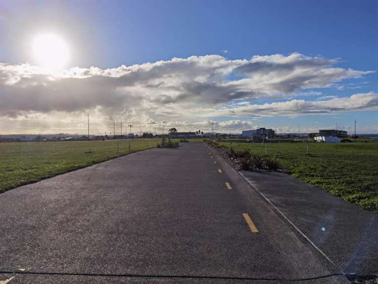 21 Uatoto Road Clarks Beach_4