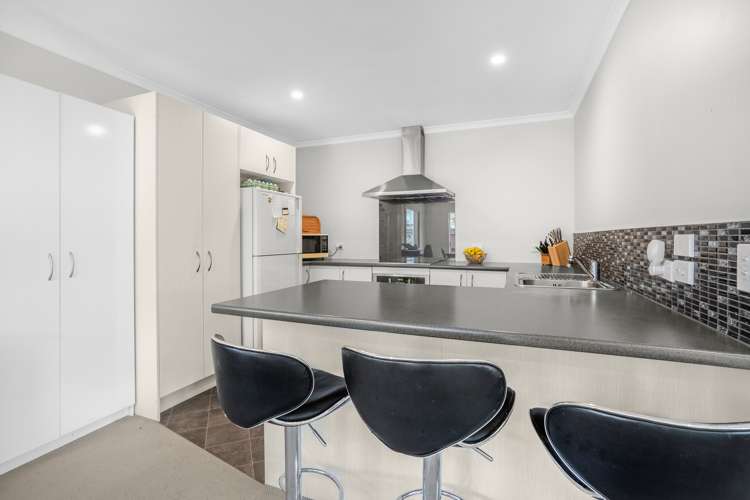 8 Sun Valley Way Wainuiomata_8