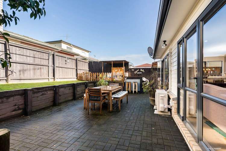 31 Baverstock Road Flat Bush_12