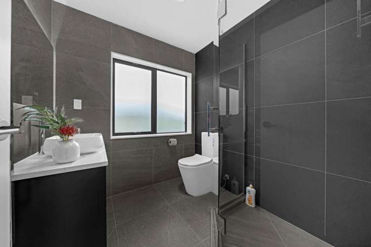 2A Ballyalton Crescent Flat Bush_23