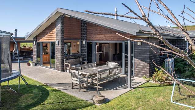 11 Toiora Close Takaka_1