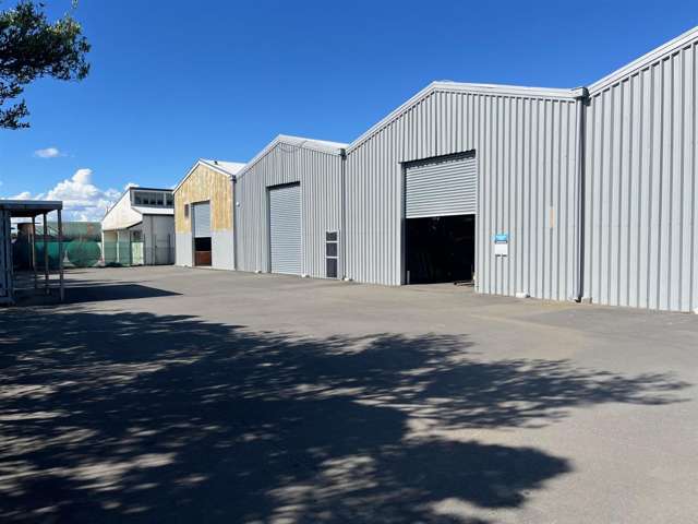 Great Warehouse, Great Yard, Great Value!