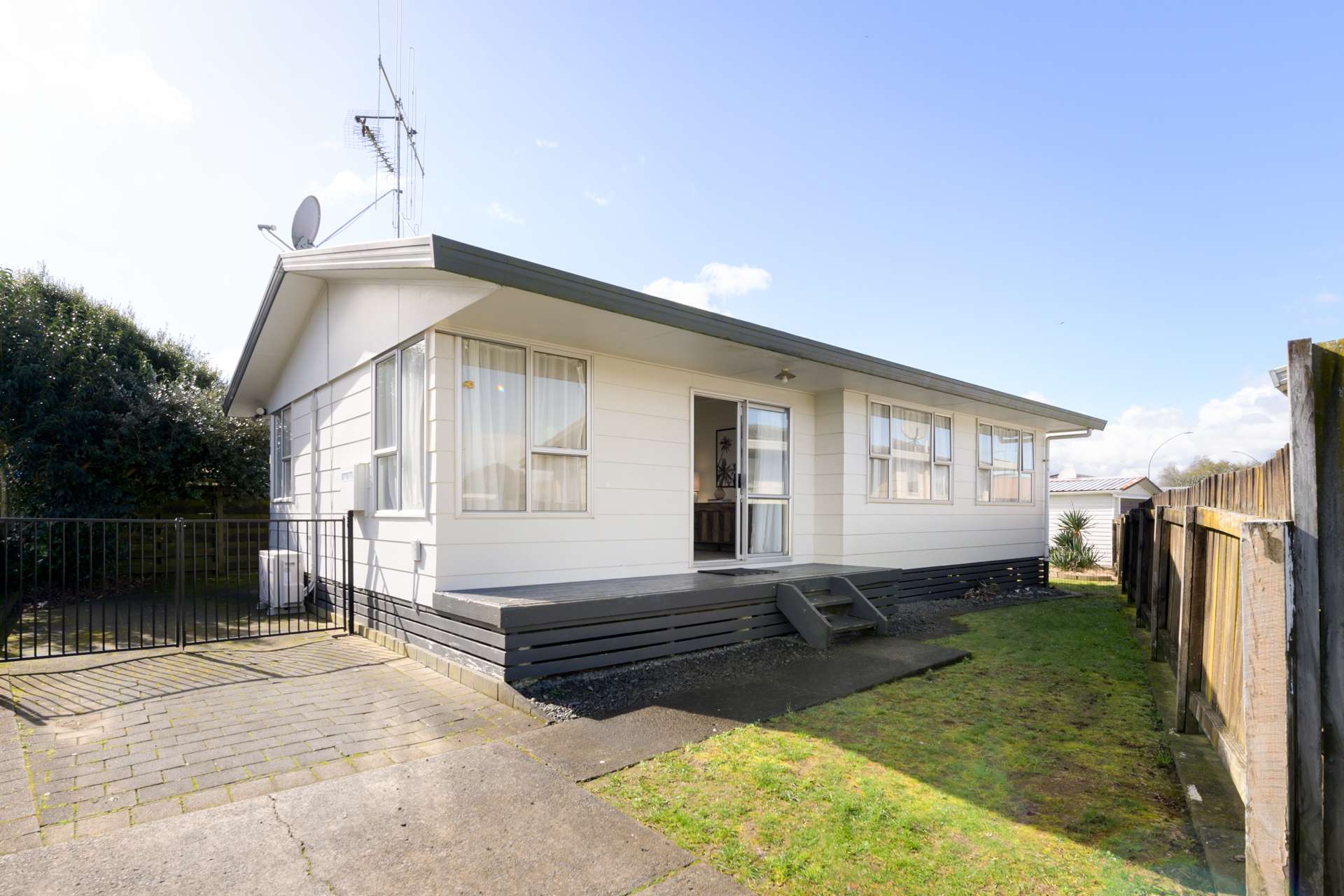 416b Kahikatea Drive Dinsdale_0