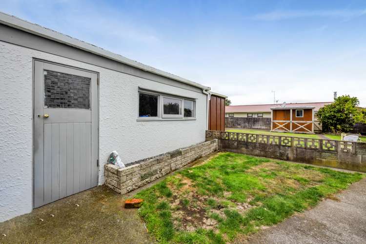 8 George Street Hawera_16