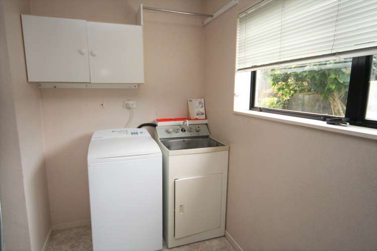 2a Doment Crescent Orewa_10