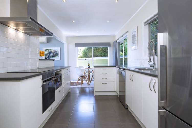 24 Scotstoun Place Glen Eden_12