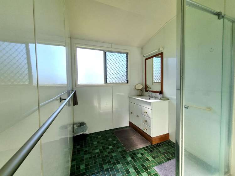 197 Long Road Tamborine Mountain_13