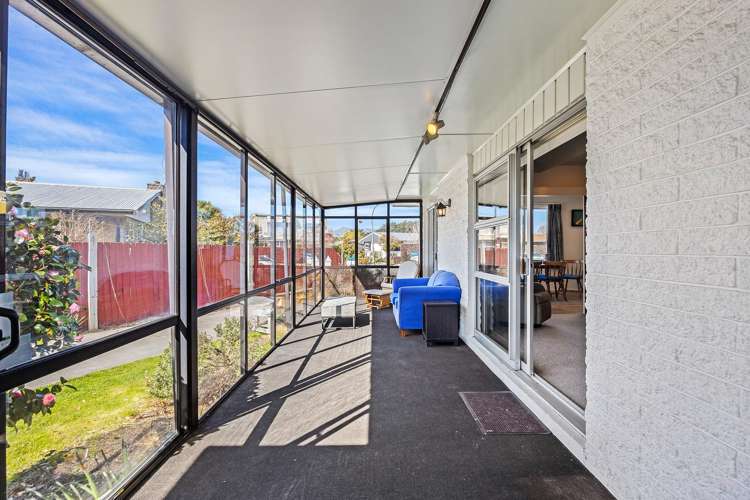 9 Hussar Place_4