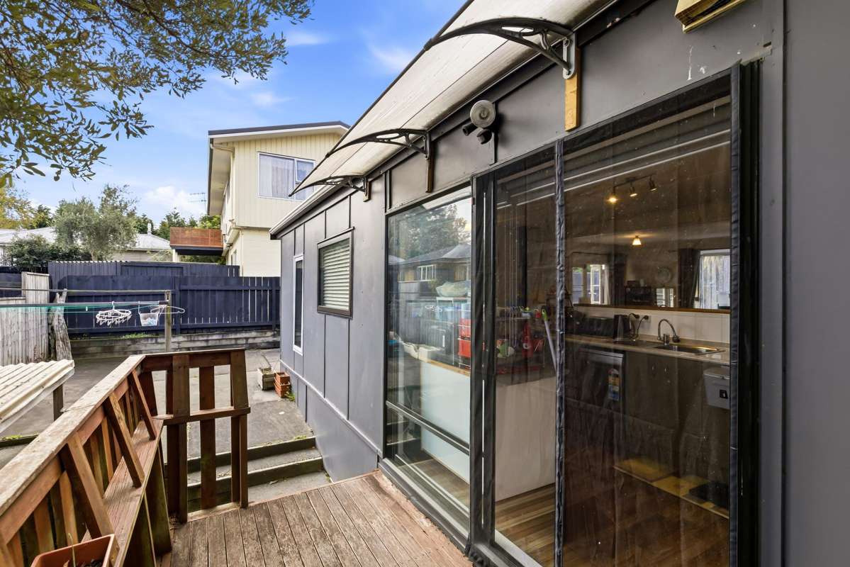 1/17 Kotare Street_4