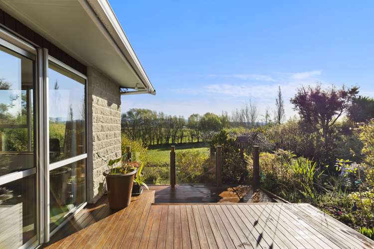 1632 Cust Road Cust_24