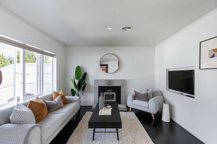 6 Rambler Crescent Beach Haven_3