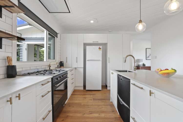 19 Mcentee Road Waitakere_8