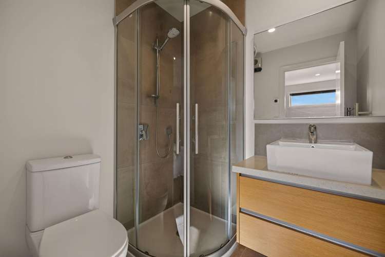 34/34A Cheltenham Road Lower Shotover_25