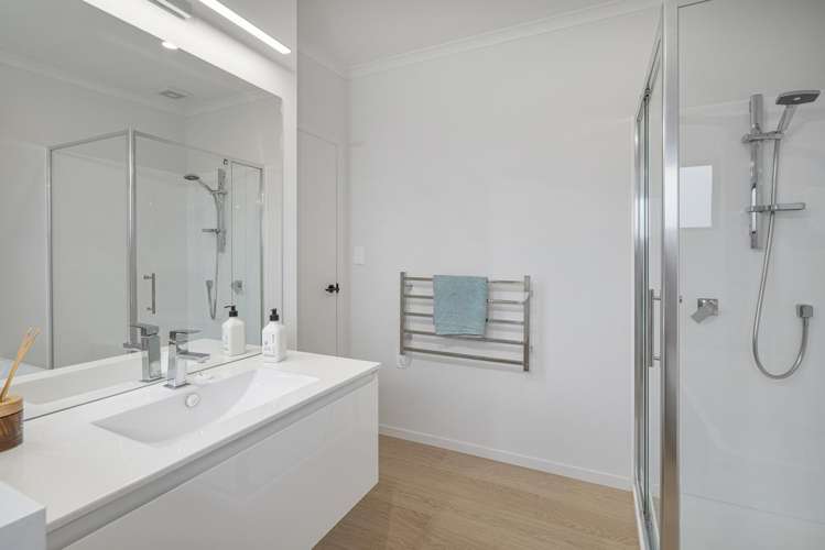 34 Motukorure Parade Cooks Beach_21