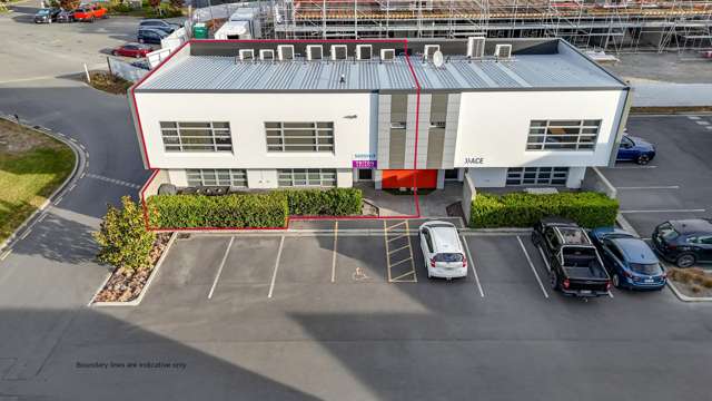 Modern dual-income investment in Burnside