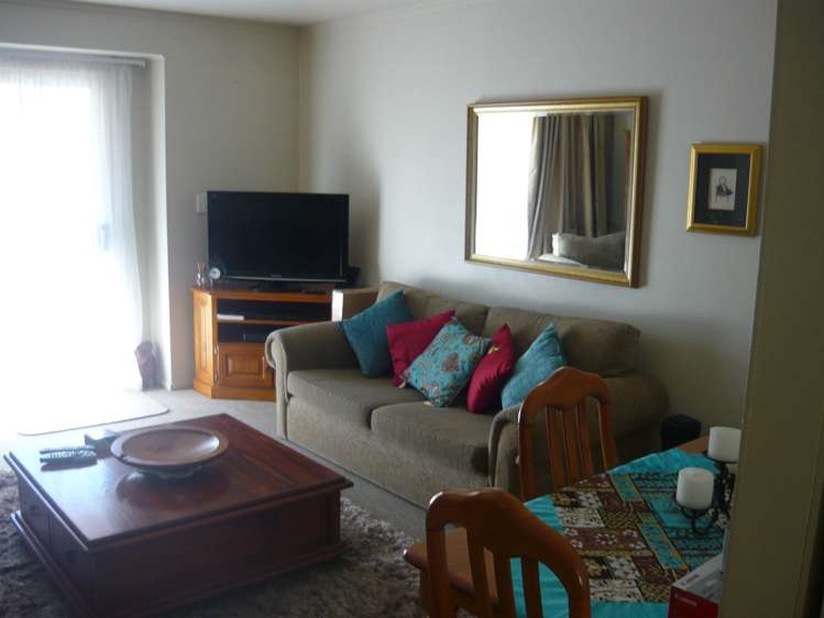 3/44 Turama Road Royal Oak_11