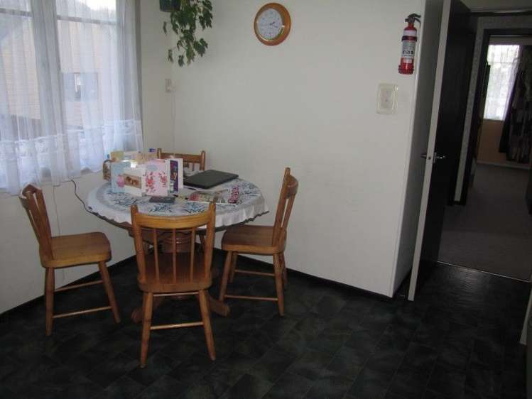 100 Laurie Lane Thames_8