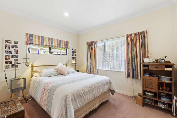 8/5 Court Road Tawa_11