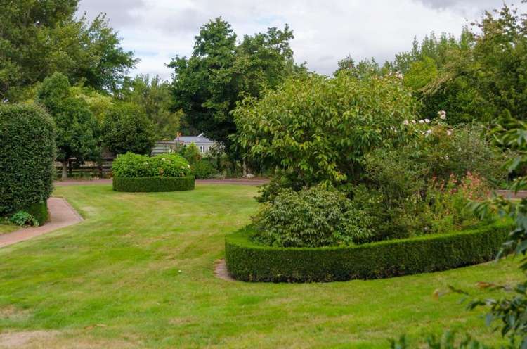 215 Wood Street Woodside_15