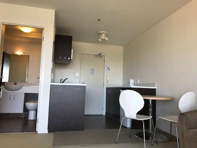 1313/1 Parliament Street 10015_4