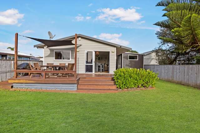 121a Ocean Road Whangamata_1