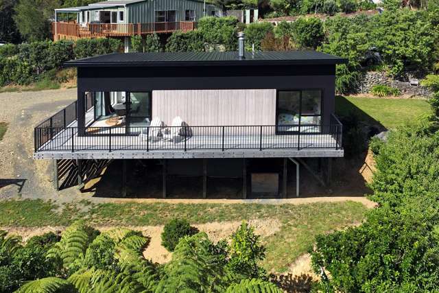 3203 Archers Road Tennyson Inlet_2