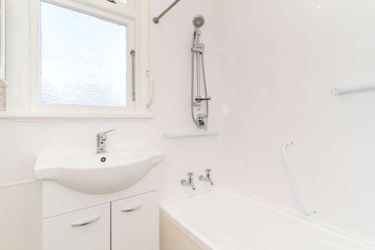 15 Falkirk Street Dalmore_10