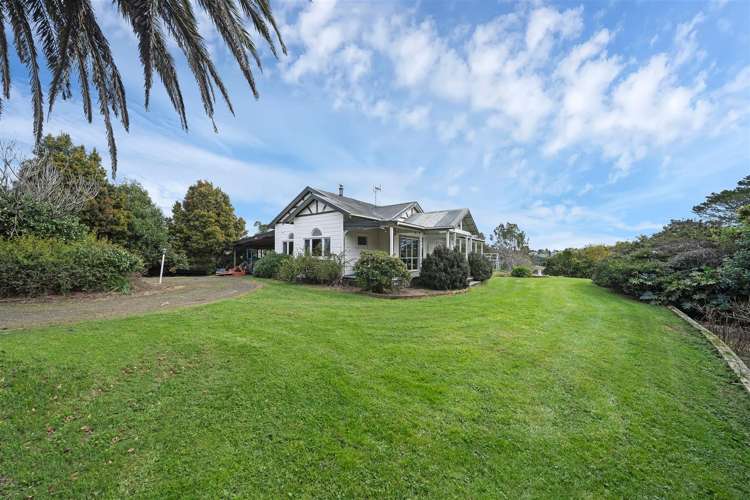 375 Whitford Road Whitford_14