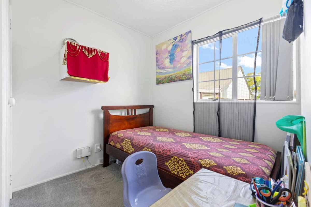 1/63 Kenderdine Road_5