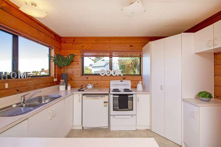 50 Lexington Drive Botany Downs_9