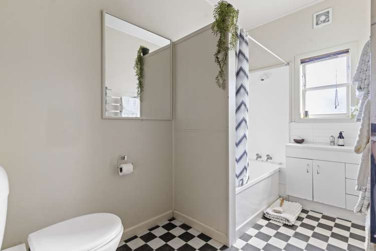 1/201 Mount Smart Road Onehunga_12