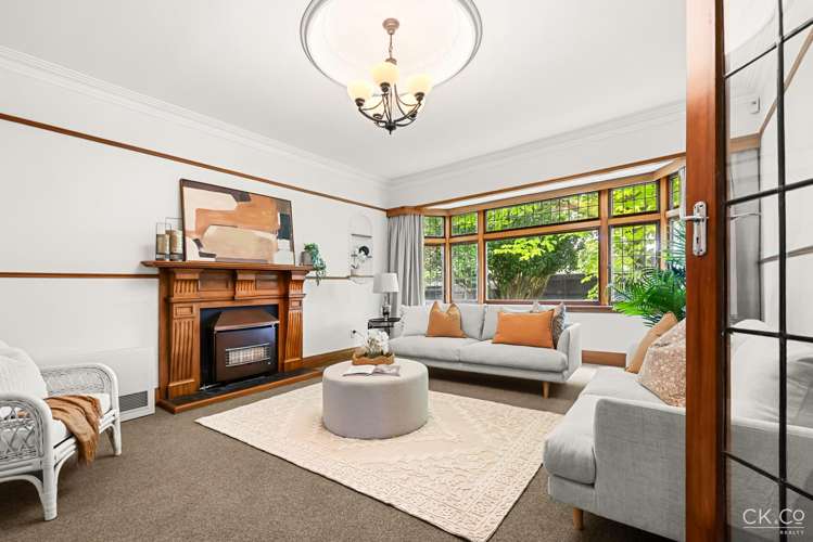 30 Ludlam Crescent Woburn_2