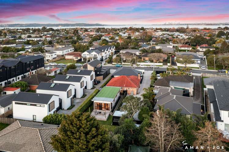 65 Neil Avenue Te Atatu Peninsula_17