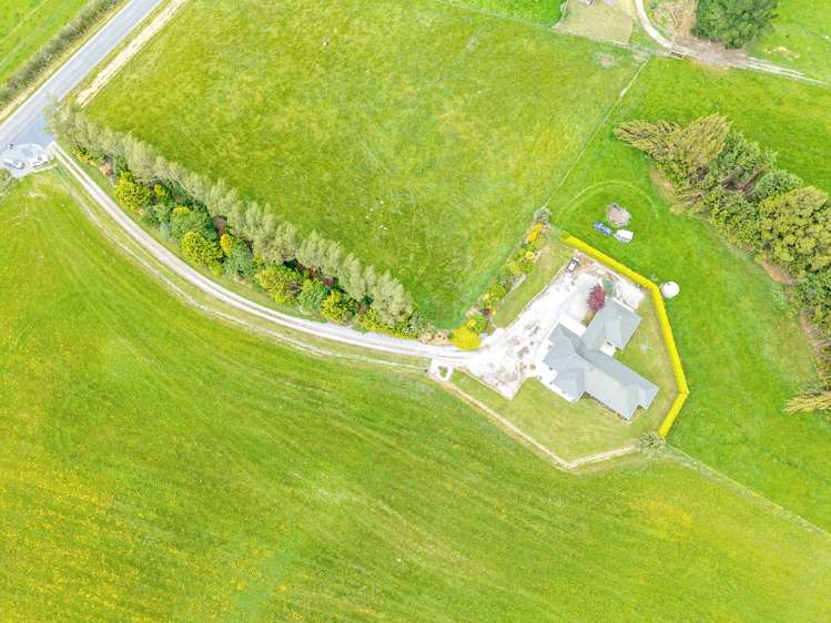 1057 Knapdale Road Gore_17