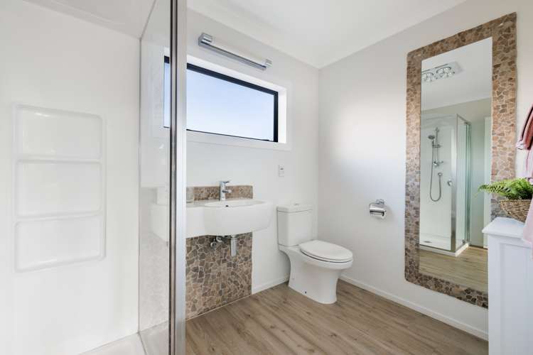 19 Revell Drive Ohauiti_12