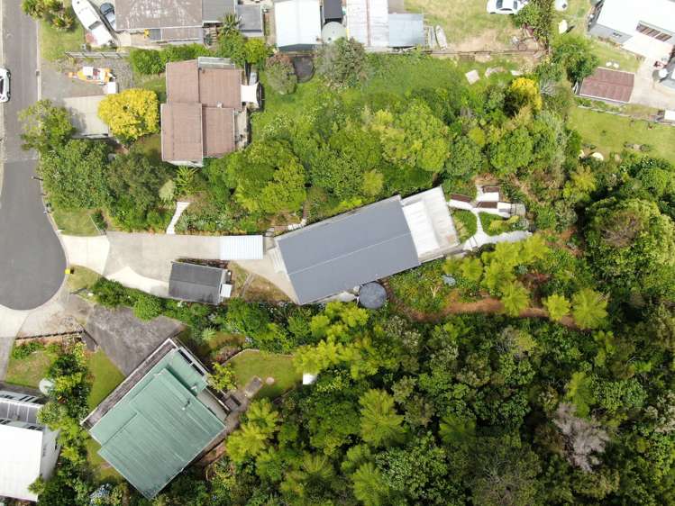 5 Lucy Road Waiomu_18