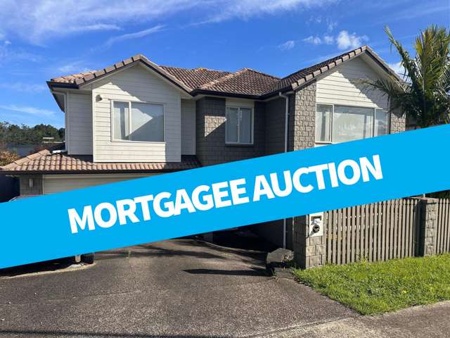 MORTGAGEE AUCTION - Huge family home!