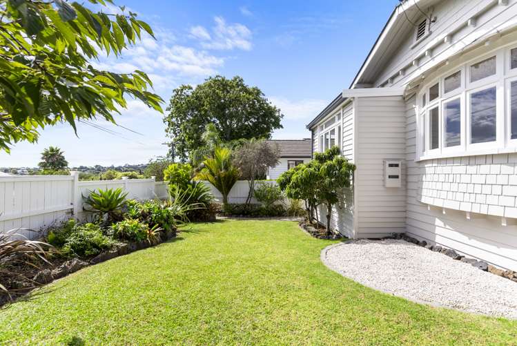 4 Cambrai Avenue Mount Roskill_26