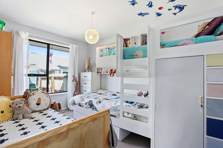 1/1 Mapledale Place Halswell_6