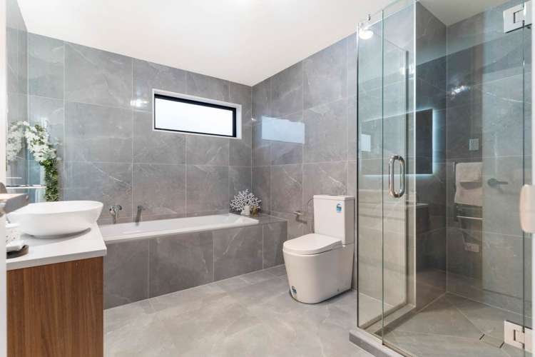 20 Christella Street Flat Bush_15