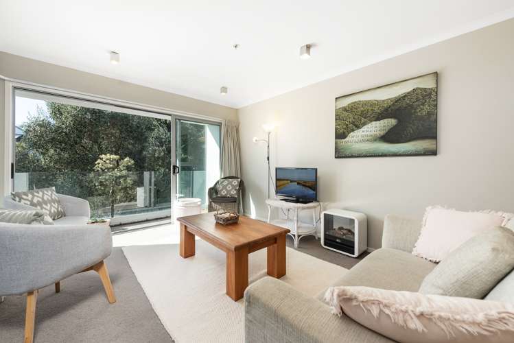 209/277 Maunganui Road Mount Maunganui_5