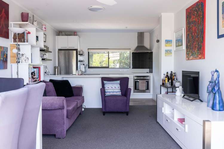 2/33 Miro Street Mt Maunganui_10