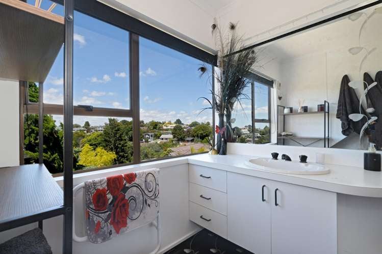 35 Glenn Terrace Otumoetai_26