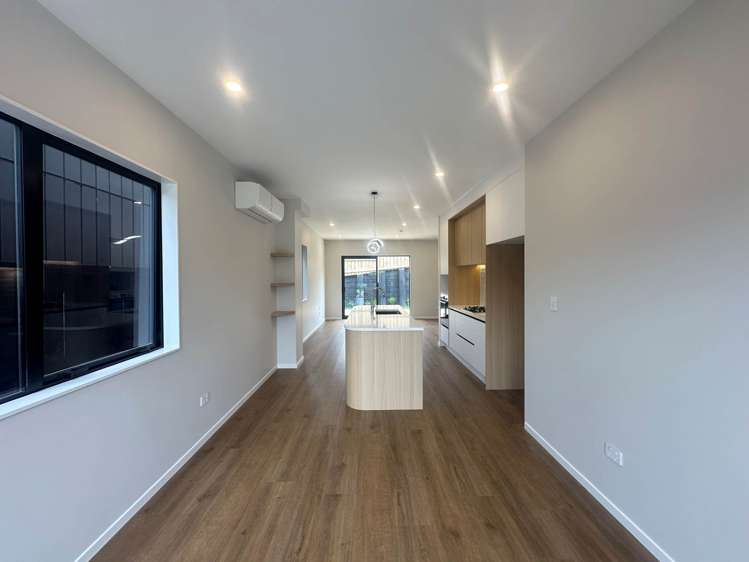 10 Ara Taha Crescent Orewa_4