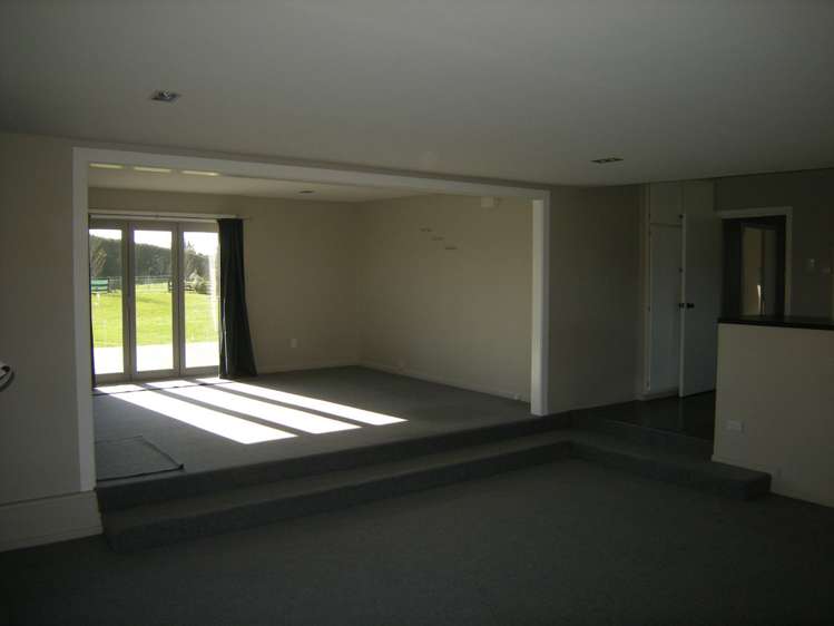 692 Robinsons Road Rolleston_3