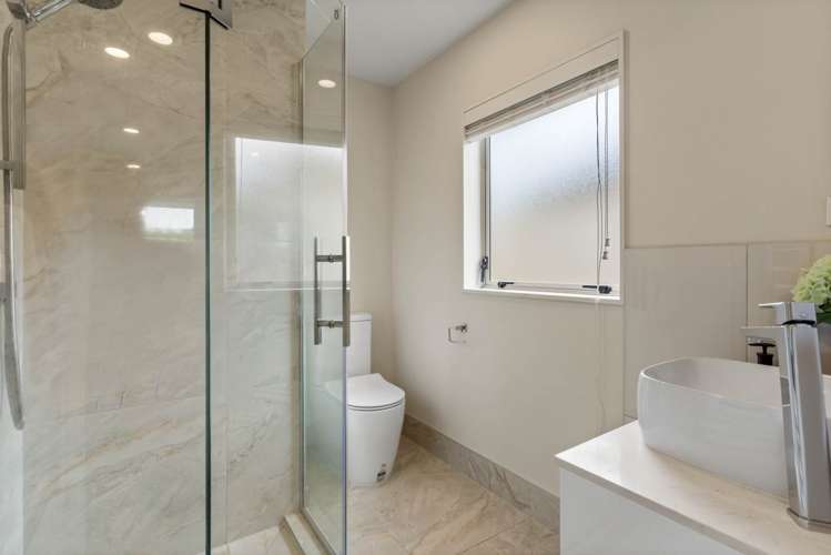 3/4 Lucienne Drive Ranui_11