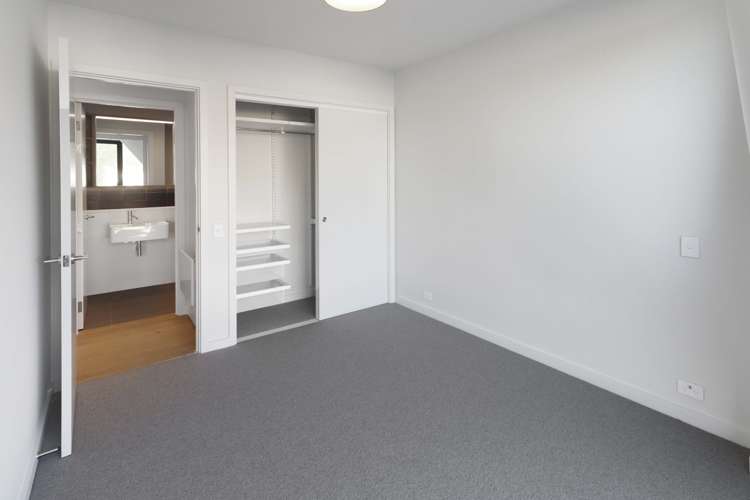 704/161 Victoria Street 2185_6