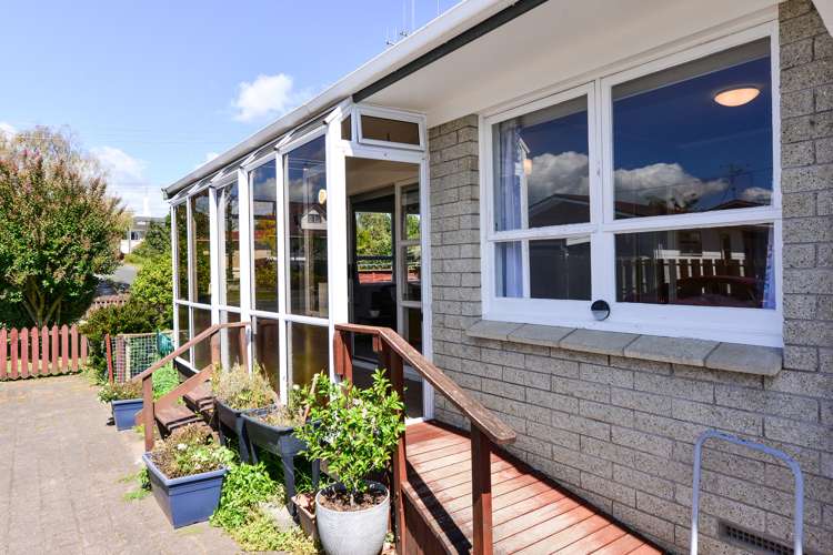 13a Lewis Street Glenview_13